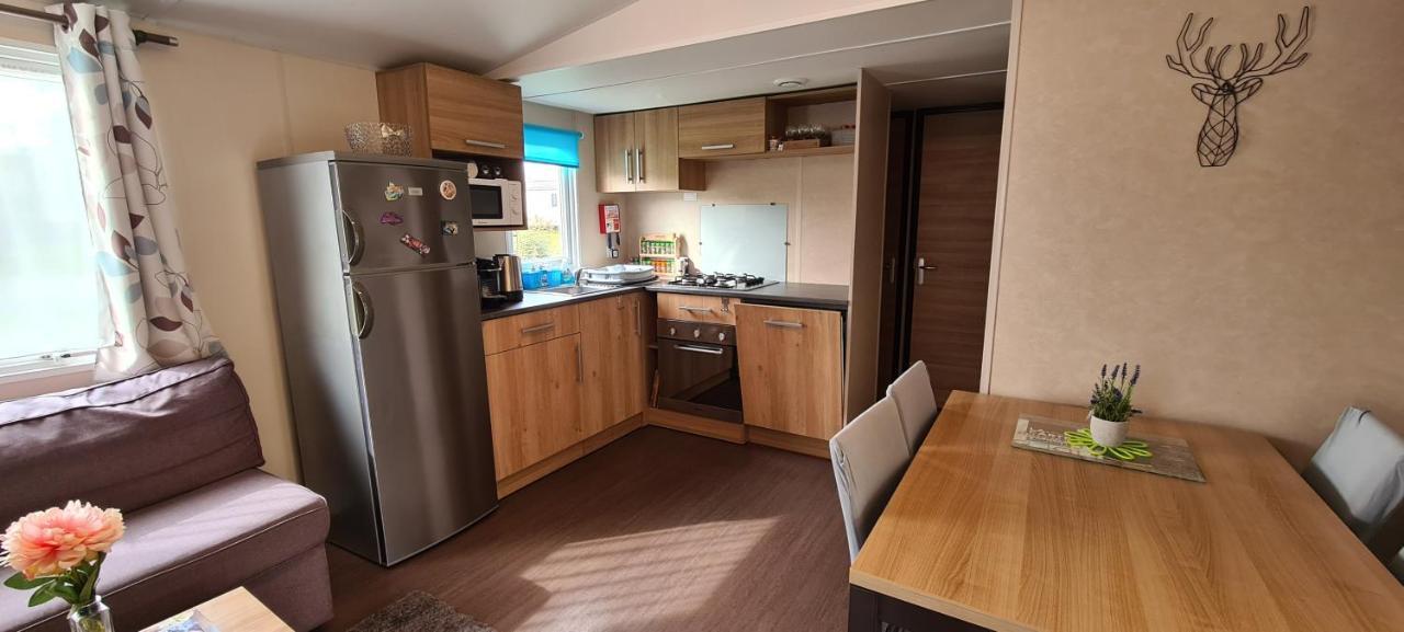 Mobil-Home 8 Personnes Vue Lac & Wi-Fi Inclus Onzain Eksteriør billede